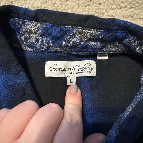 Blue dual patterned flannel - Picture 3 of 3